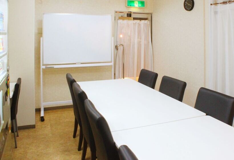 ホテル Livemax Budget Tokyo Hamura Ekimae