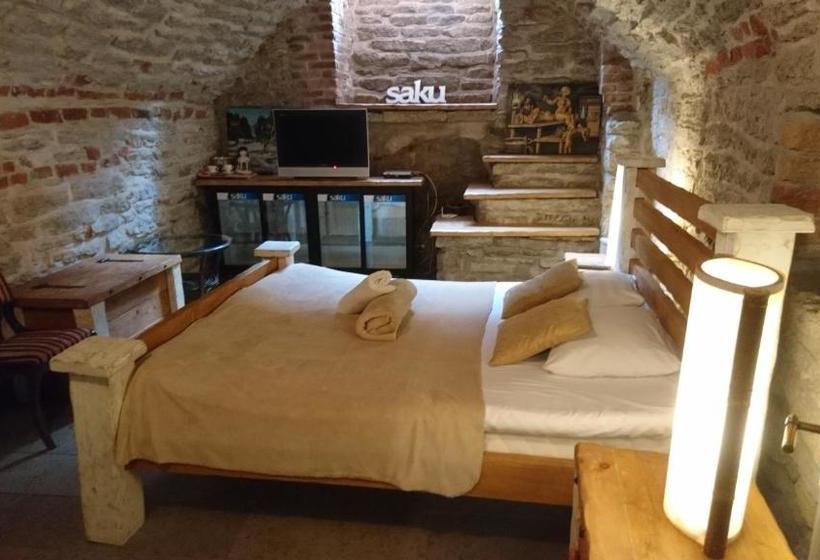 هتل Old Town Sauna Apartment