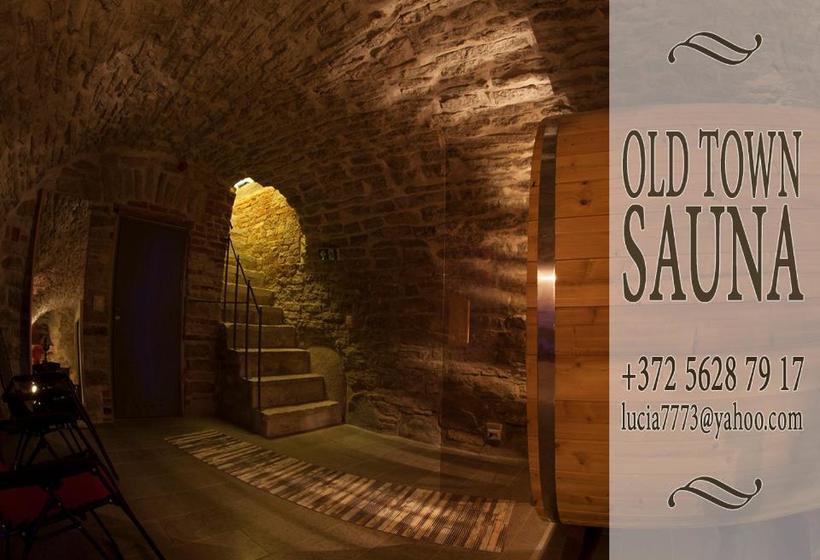 هتل Old Town Sauna Apartment