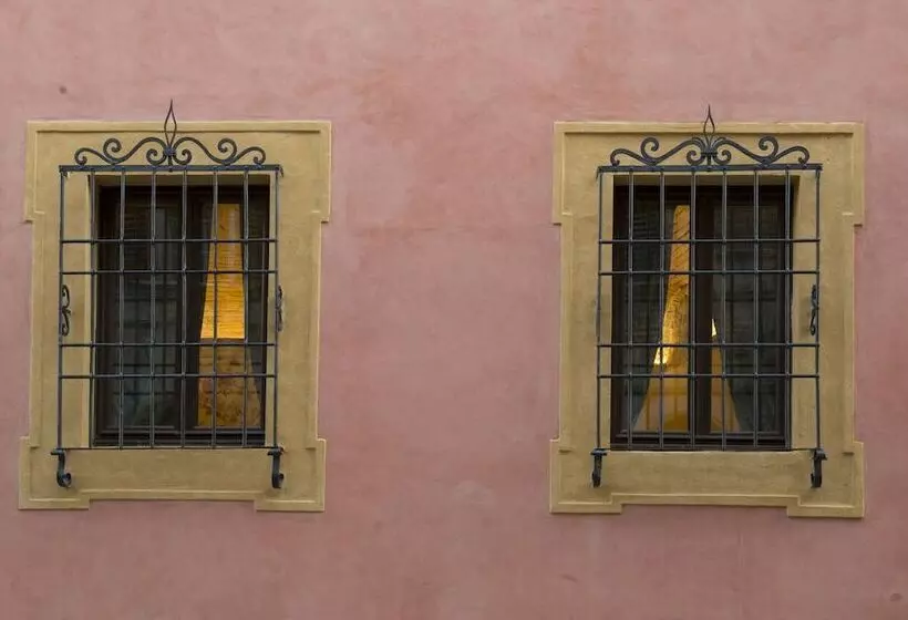 Отель Palazzo Pacini