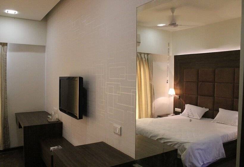 Hotel Palm Greens Club