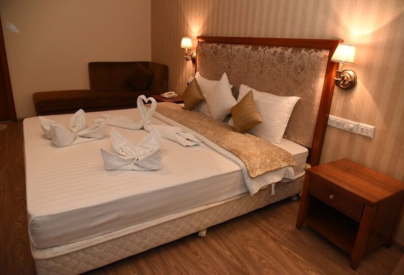 Hotel Palm Greens Club