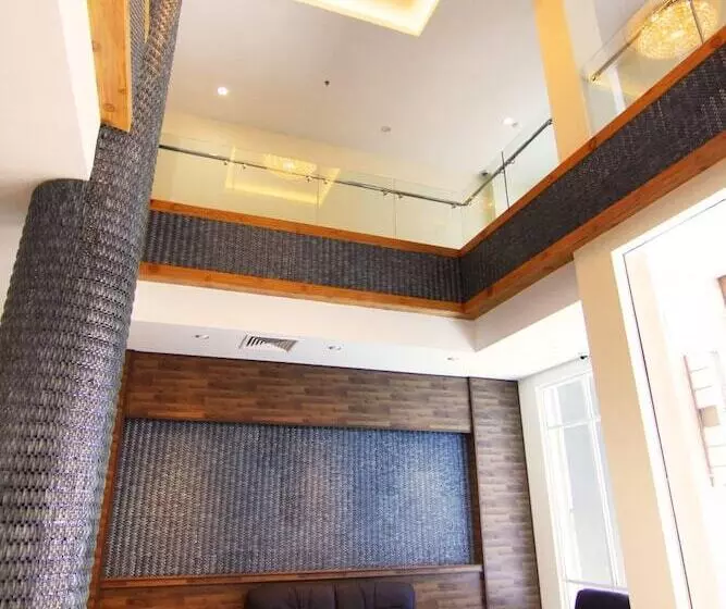 Hotel Putatan Platinum