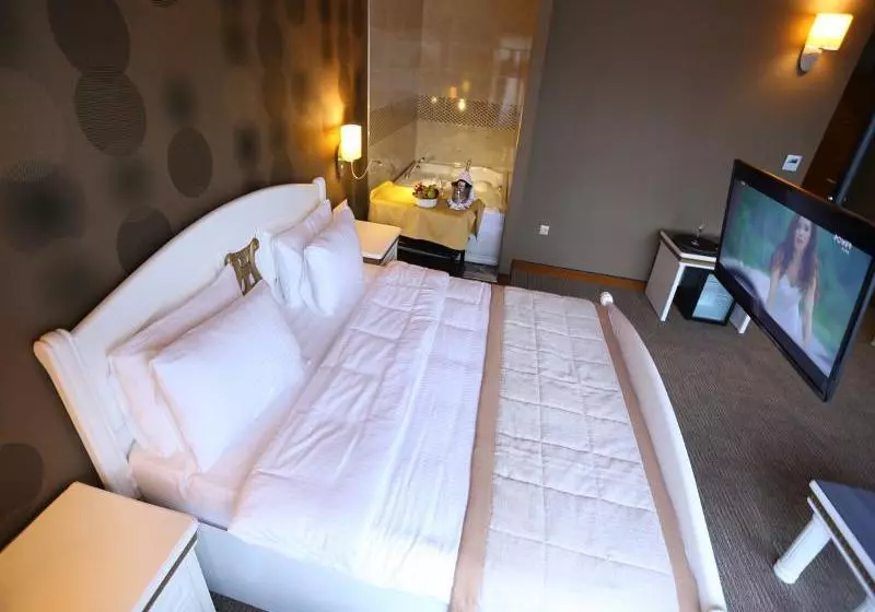 Sputnik Hotel Batumi