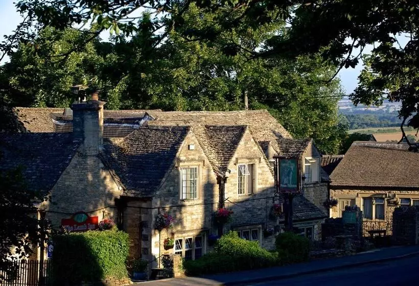 ホテル The Lamb Inn