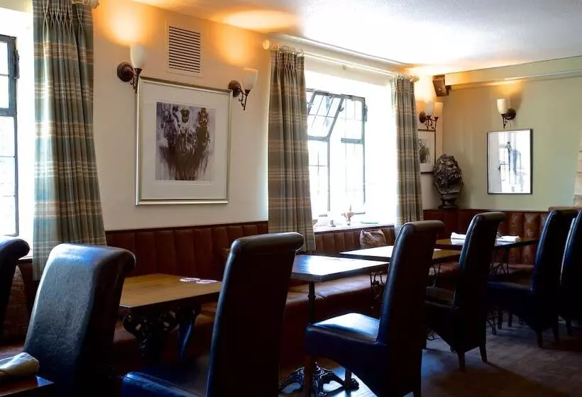 ホテル The Lamb Inn