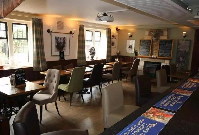 ホテル The Lamb Inn