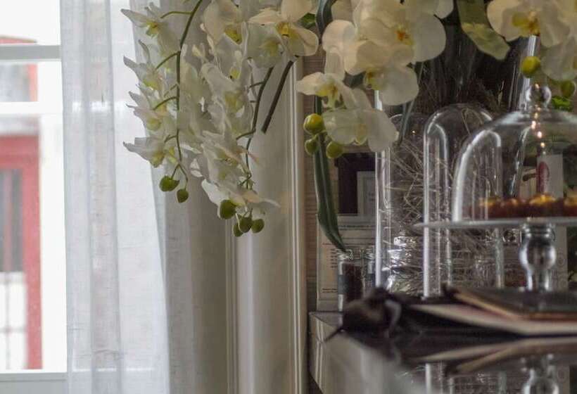 酒店 Universal Boutique