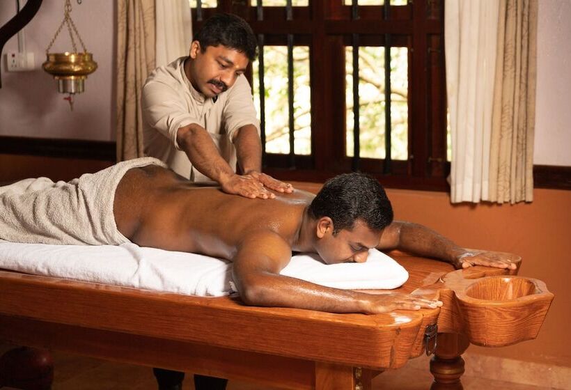 בית מלון כפרי Vythiri Resort