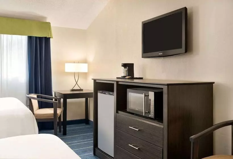 汽车旅馆 Days Inn By Wyndham Tamworth