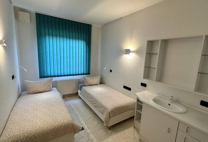 Общежитие Smart&beautiful Guesthouse