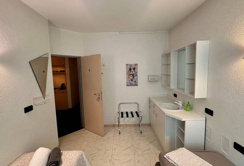 Общежитие Smart&beautiful Guesthouse