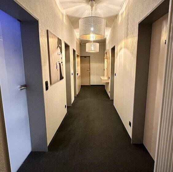 Общежитие Smart&beautiful Guesthouse