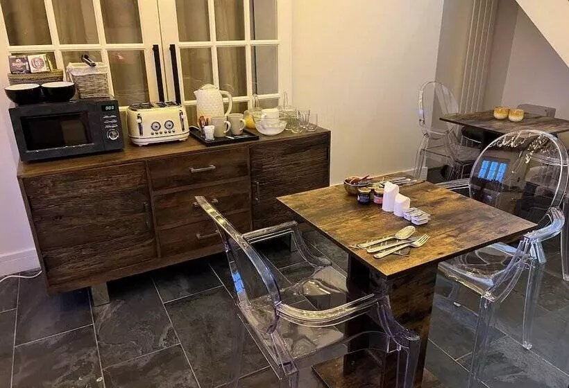 ベッドアンドブレックファースト Tumbleweed Cottage