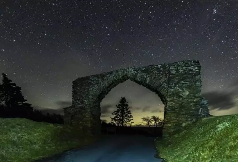 Hotelli Forester S Retreat Glamping   Dinas View