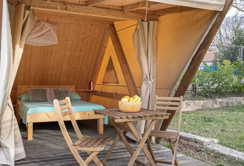ホテル French Nateko Glamping Tent
