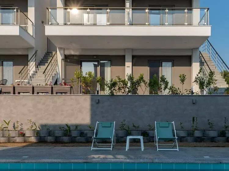 Hotelli Heraclea Suites