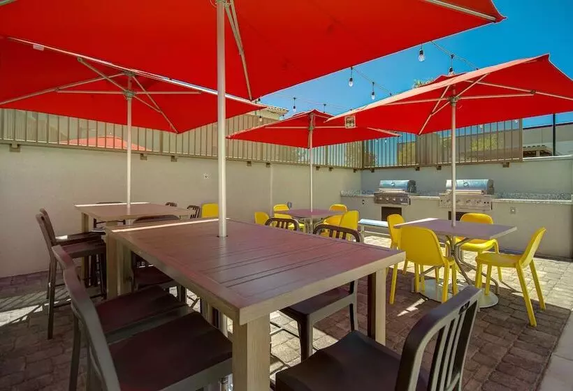 Hotelli Home2 Suites By Hilton Las Vegas North