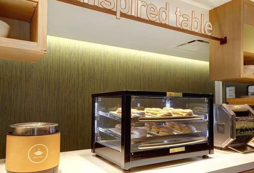 Hotelli Home2 Suites By Hilton Las Vegas North