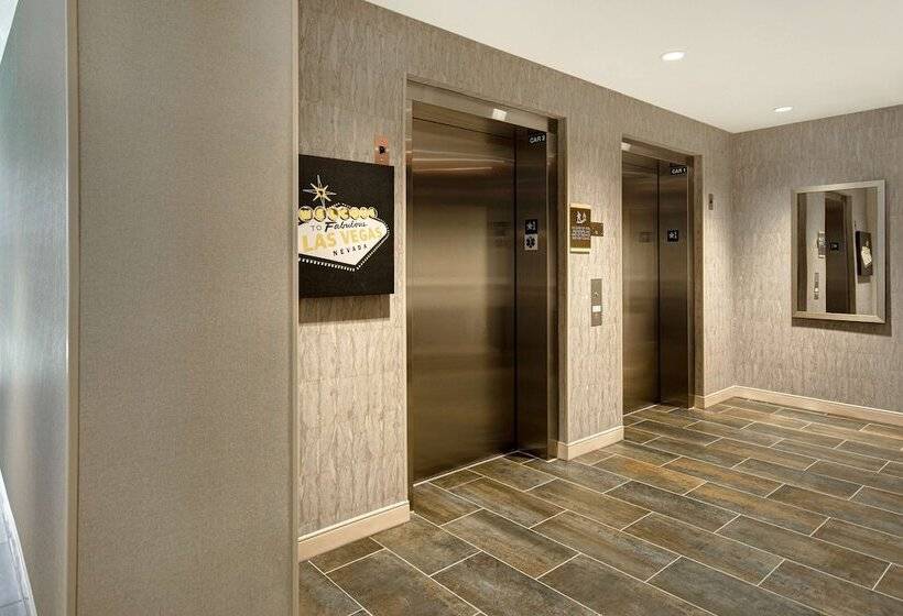 هتل Home2 Suites By Hilton Las Vegas North