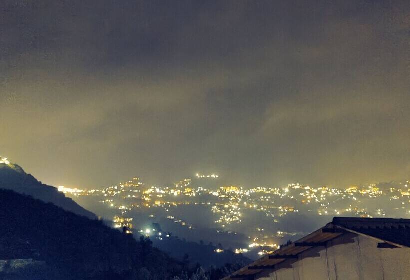 호텔 Saiva Hill Resort