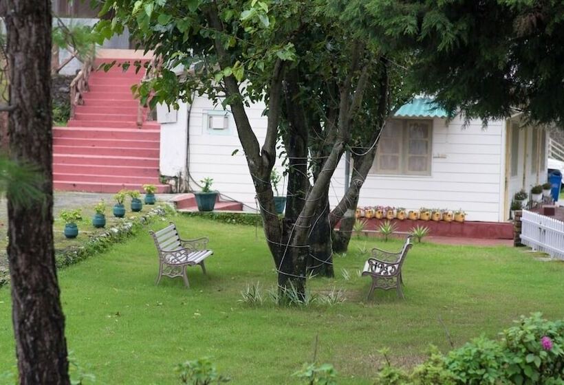 호텔 Saiva Hill Resort