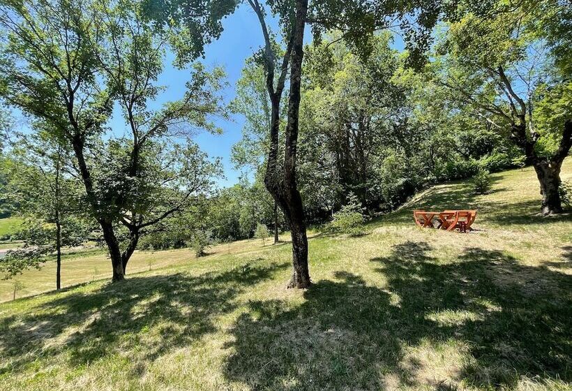 هتل Spoleto Splash : Toretta/wifi/aircon/dishwasher Large Terrace, Patio, Gardens