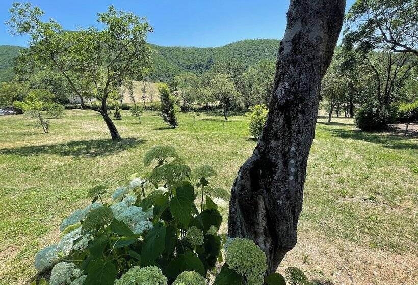 هتل Spoleto Splash : Toretta/wifi/aircon/dishwasher Large Terrace, Patio, Gardens