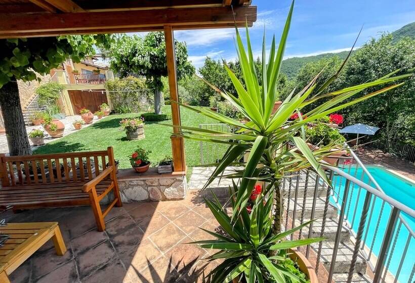 هتل Spoleto Splash : Toretta/wifi/aircon/dishwasher Large Terrace, Patio, Gardens