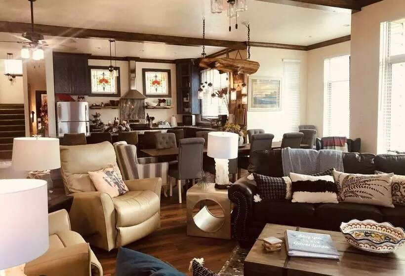 Magnificent Four Bedroom, Two 1/2 Bath Luxury, Log Sided Harbor North Cottage With Incredible Views