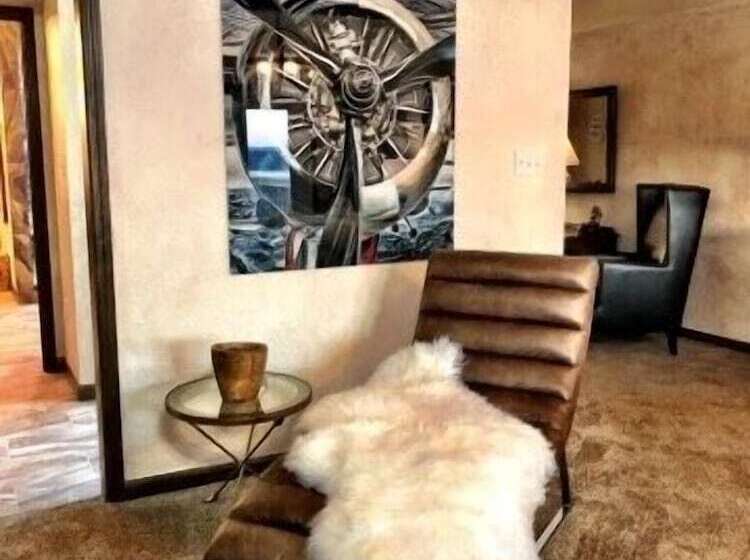 Magnificent Four Bedroom, Two 1/2 Bath Luxury, Log Sided Harbor North Cottage With Incredible Views