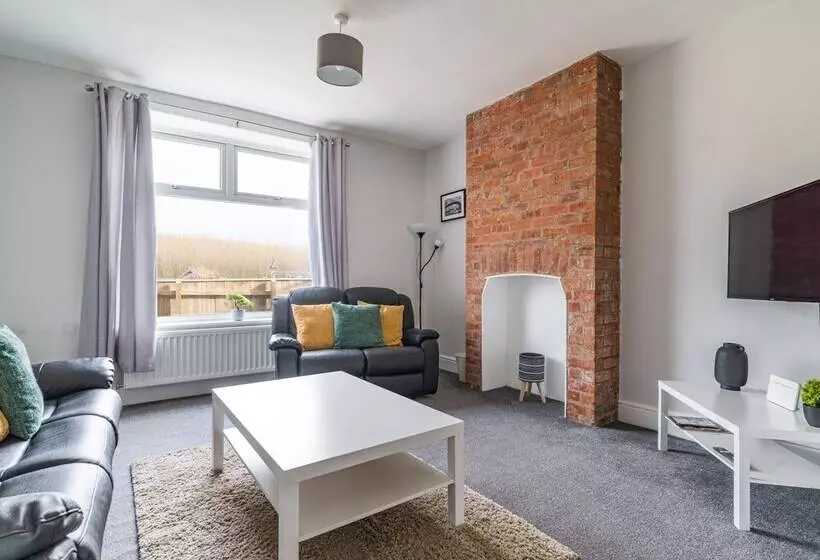 レジデンス East House   Inviting 3 Bed Stakeford