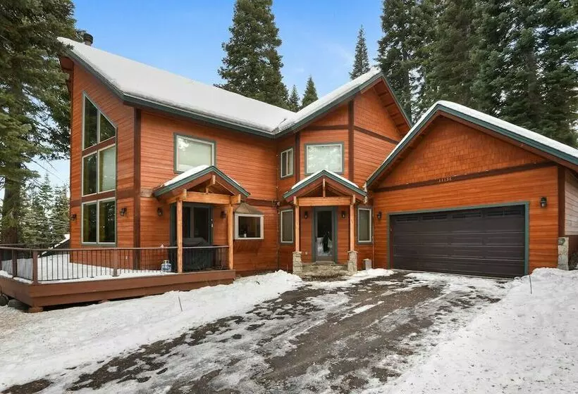 Skislope Sanctuary Close To Outdoor Activities