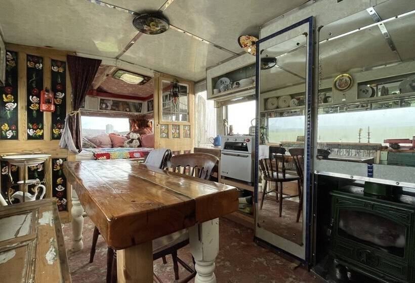 2 X Double Bed Glamping Wagon At Dalby Forest