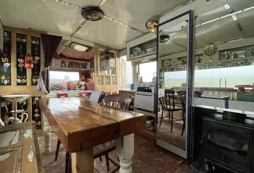 2 X Double Bed Glamping Wagon At Dalby Forest