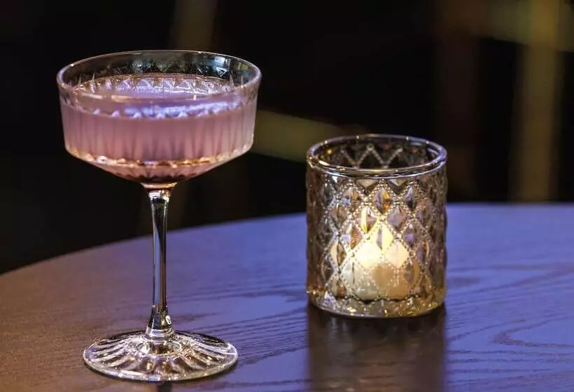 هتل Mercure Melbourne St Kilda Road