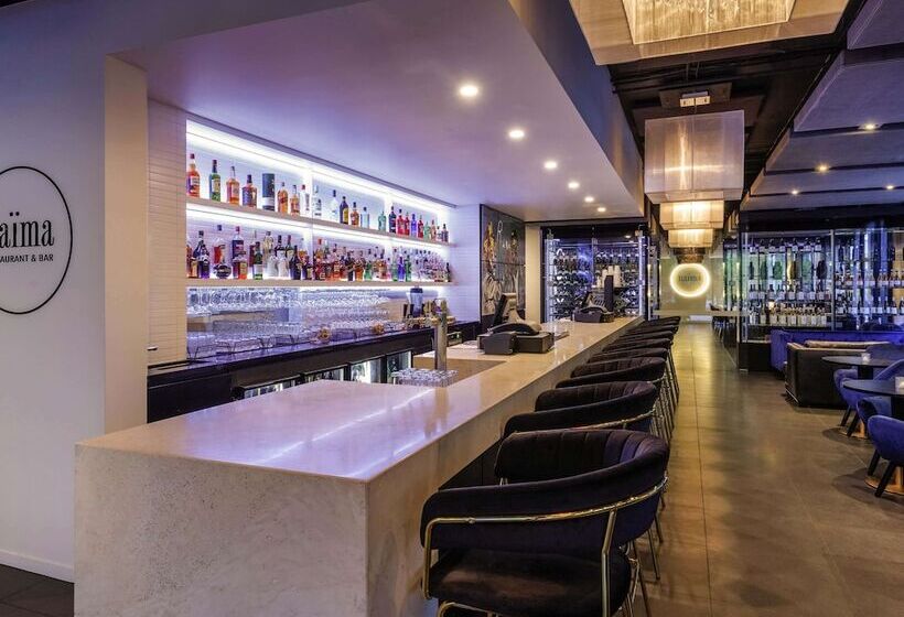 فندق Mercure Melbourne St Kilda Road