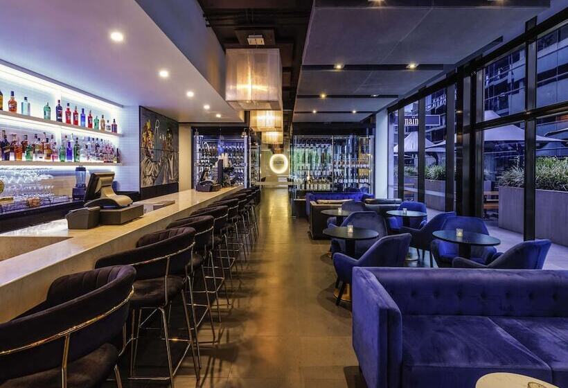 فندق Mercure Melbourne St Kilda Road