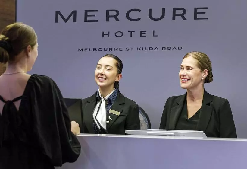 هتل Mercure Melbourne St Kilda Road