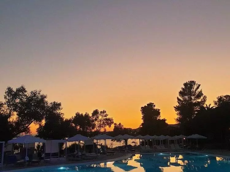 Hotelli O Paradise Beach Resort & Spa