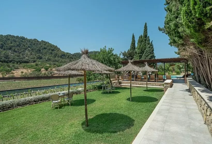 Maaseutuhotelli Rondaia Suites & Villas