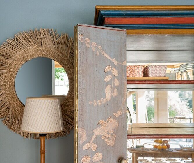 هتل روستایی Rondaia Suites & Villas