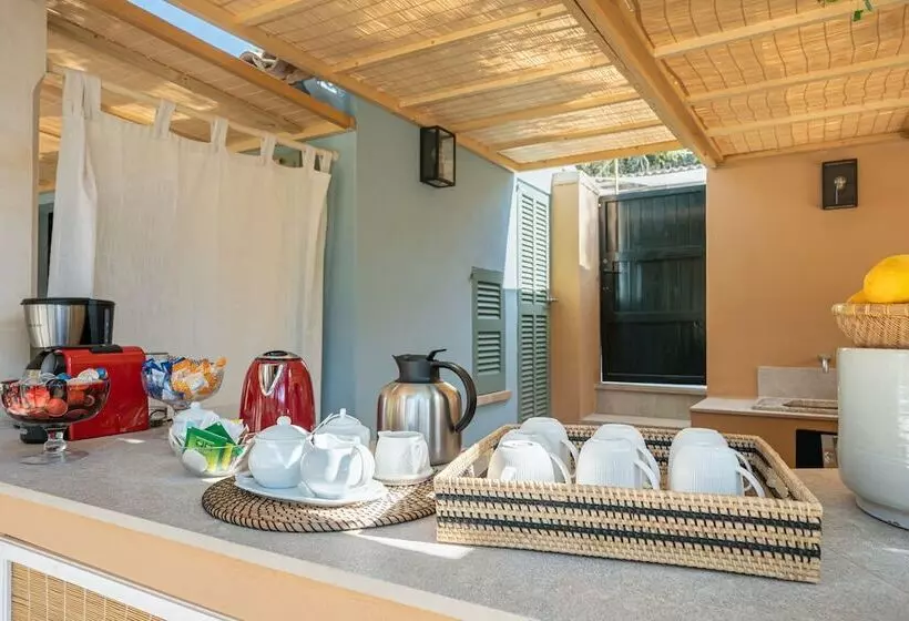 Maaseutuhotelli Rondaia Suites & Villas