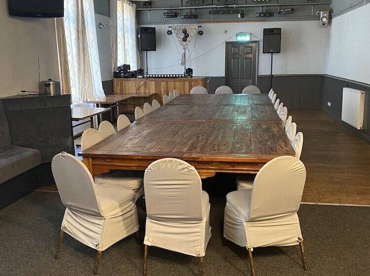 فندق The Old Post Office