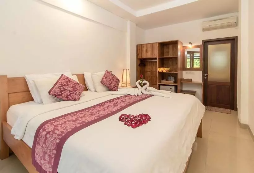 Hotelli Tirta Arum