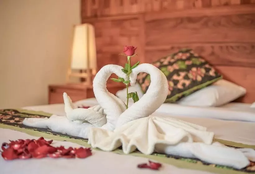 Hotelli Tirta Arum