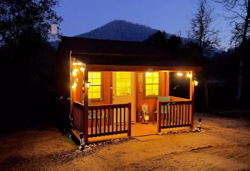 Off Grid 1 Bed Cabin In Yokuts Valley