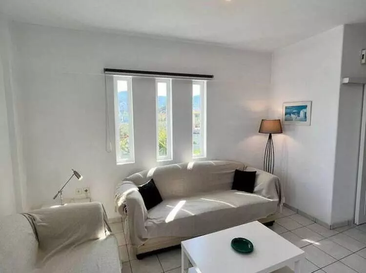 レジデンス Alepochori Seaside Village