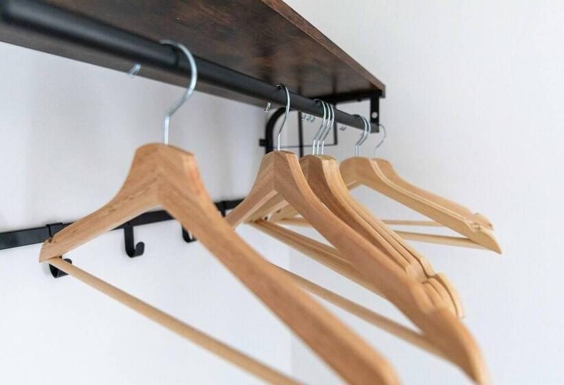 إقامة Beautiful 4 Bed House 15 Mins To Cardiff & Newport