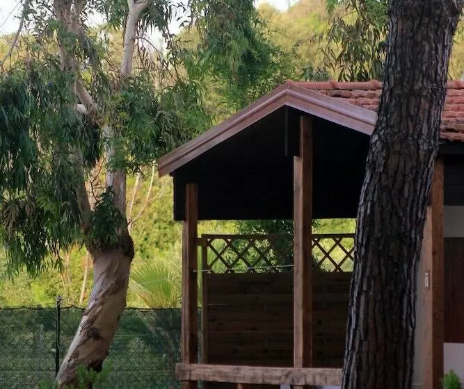 اقامتگاه Camping Village Serenella